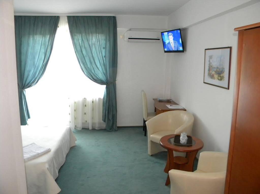 Hotel Veneto Timişoara Buitenkant foto