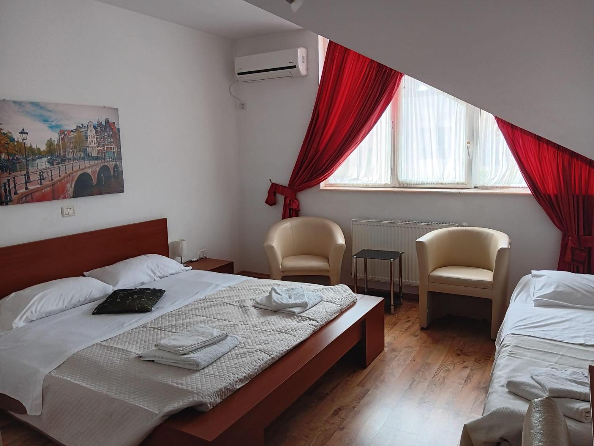 Hotel Veneto Timişoara Buitenkant foto