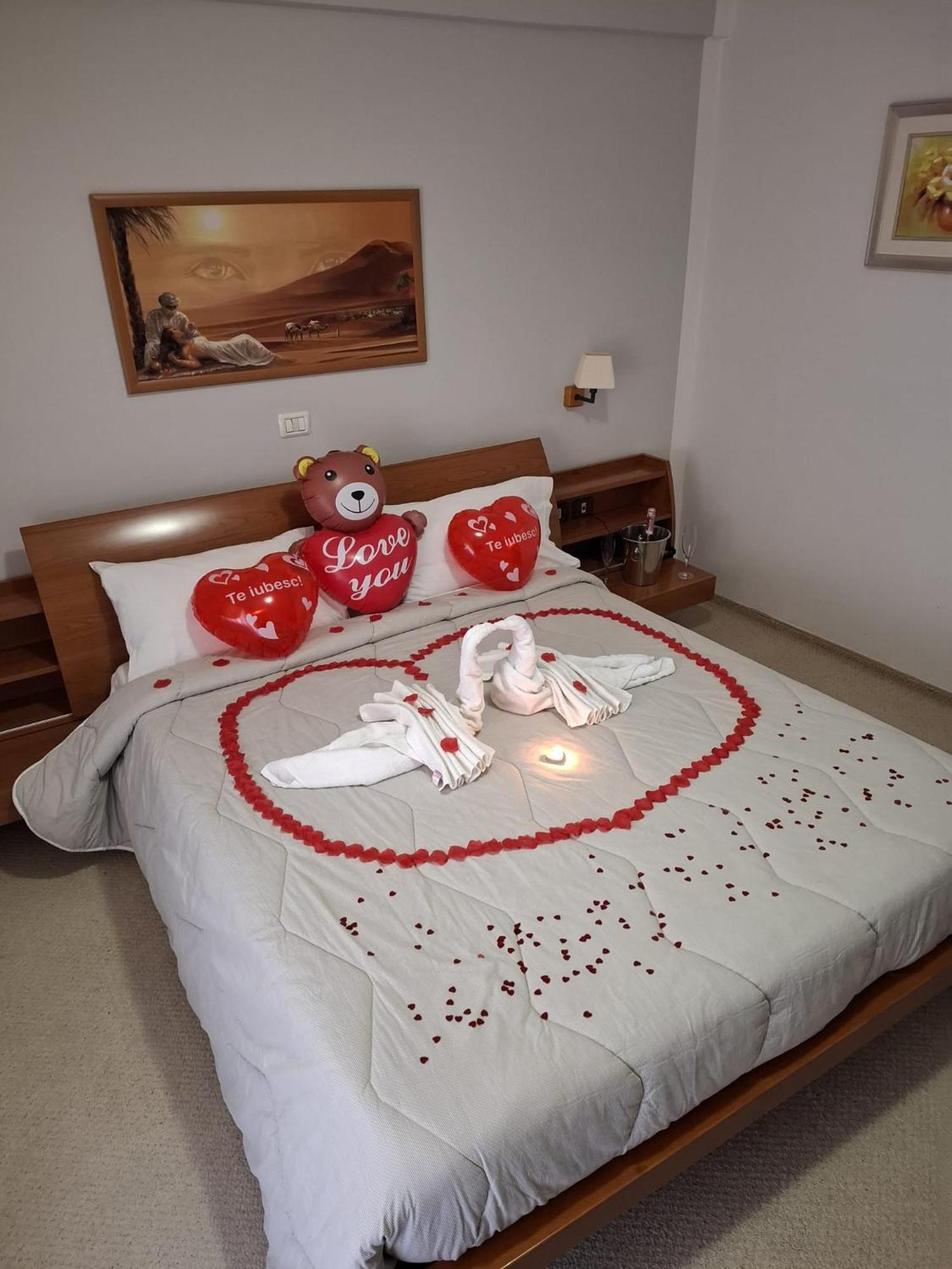 Hotel Veneto Timişoara Buitenkant foto